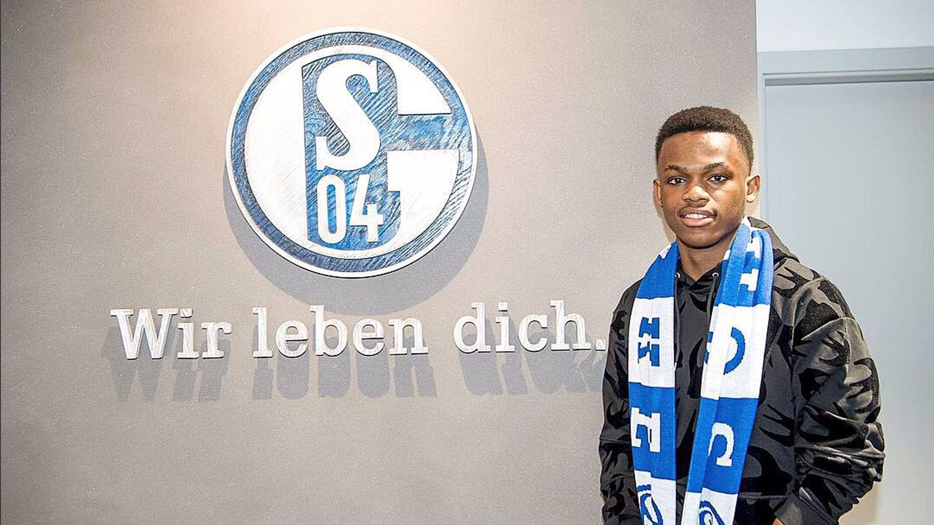 其前场的攻 其前场的攻