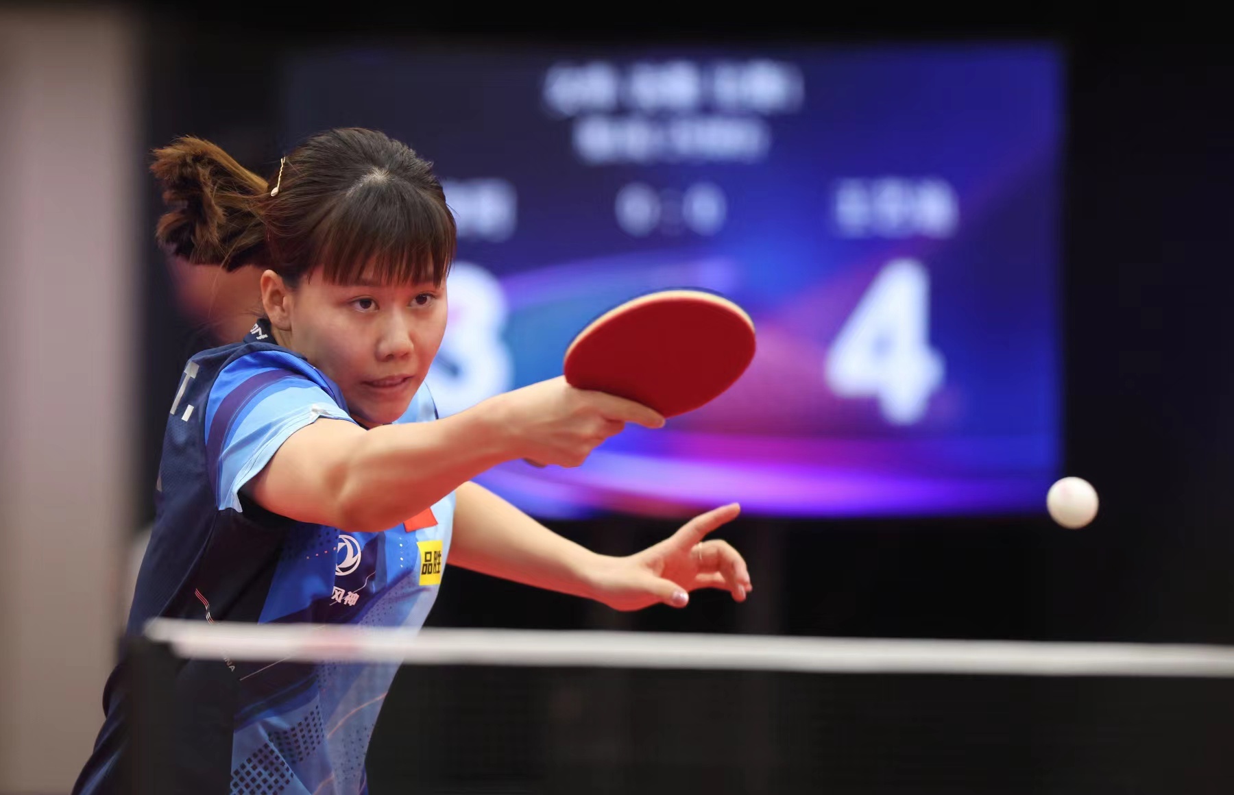 血脉贲张的 血脉贲张的